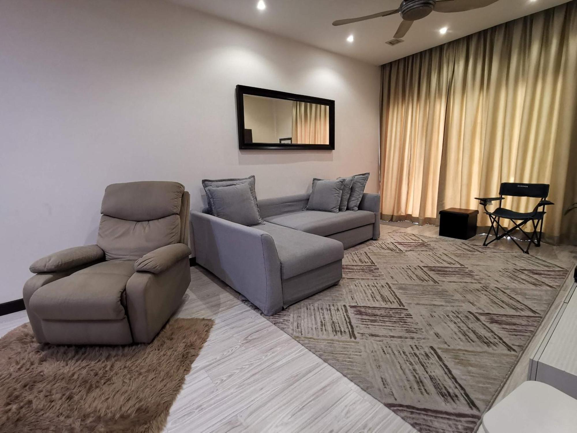 Enarahomes ชาห์อาลัม ภายนอก รูปภาพ
